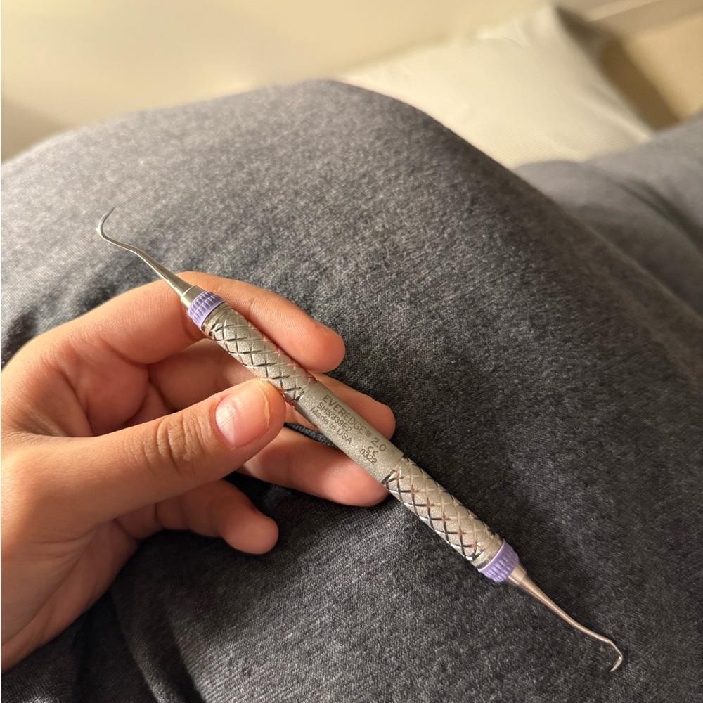 Anterior sickle scaler